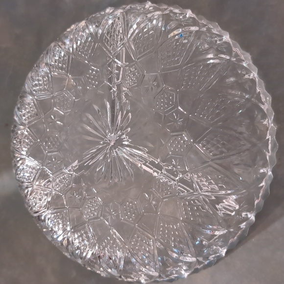 Vintage Crystal Serving dish - Picture 2 of 2